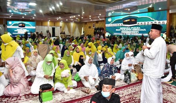 Hari Kesembilan Puasa, Gubernur Edy Rahmayadi Berbuka Puasa Bersama BMOIWI Sumut