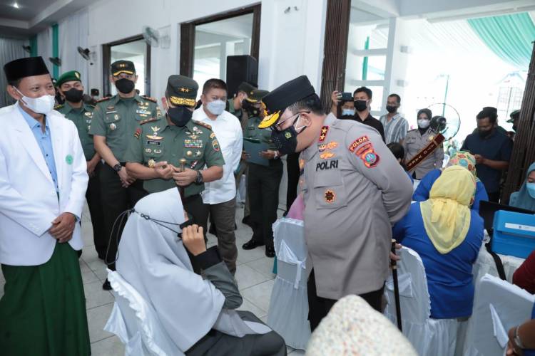 Gelar Program Satu Juta Vaksinasi Booster,  Irjen Pol. Panca : Lebaran Sehat Ayo Kita Vaksin