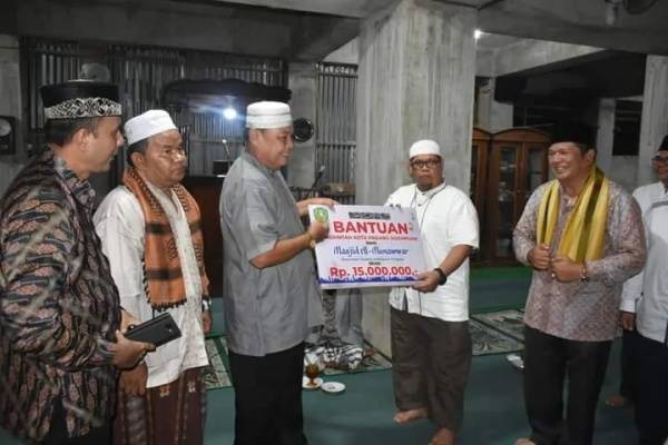 Walikota Padang Sidempuan Gelar Safari Ramadan di Masjid Al-Munawwar
