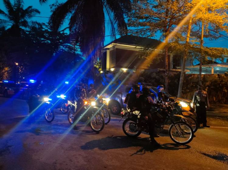 Wujudkan Kamtibmas Kondusif, Brimob Polda Sumut Lakukan Patroli Jelang Subuh