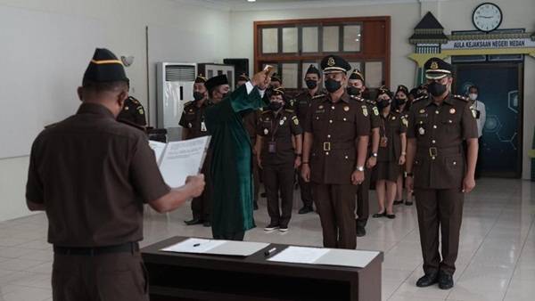 Simon Gantikan Bondan Sebagai Kasi Intel Kejari Medan