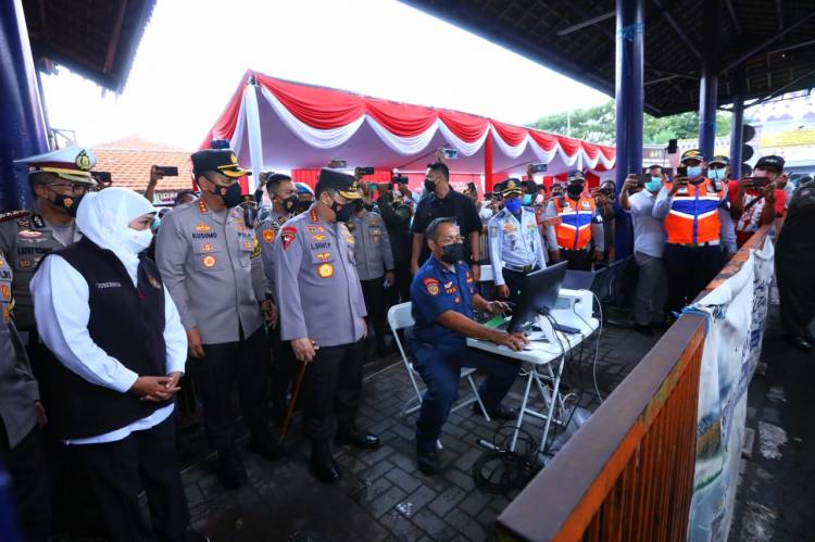 Pastikan Keselamatan Pemudik, Kapolri Tekankan Kesehatan Sopir dan Kelaikan Bus