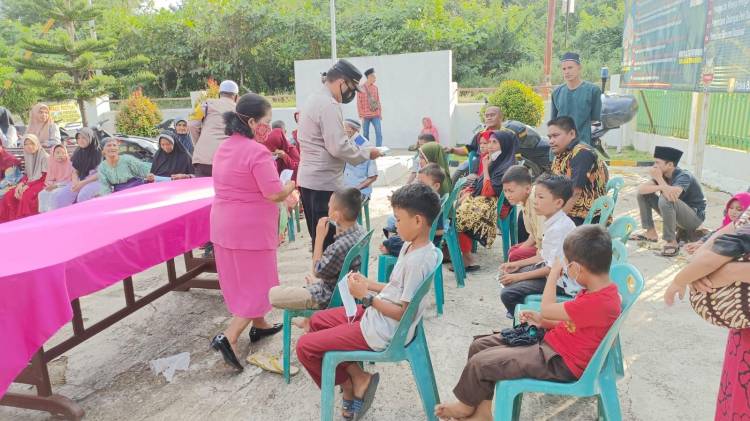 Polsek Batunadua Gelar Bhaksos Dihari Ke-20 Ramadhan 1443 Hijriah Ke Masyarakat