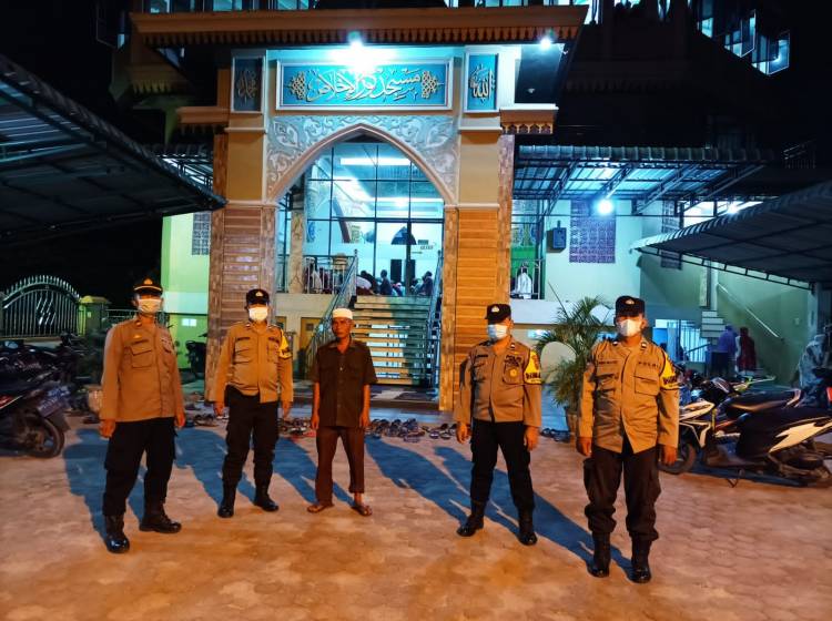 Berikan Rasa Aman saat menjalankan Ibadah, Polsek Perbaungan Patroli Di Sejumlah Mesjid