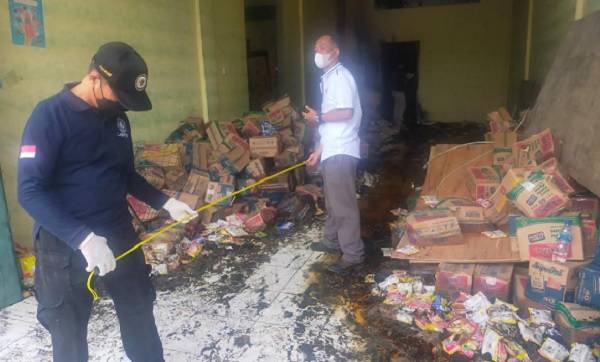 Tim Labtor Polda Sumut Olah TKP Insiden Kebakaran Gudang PT Indo Marco