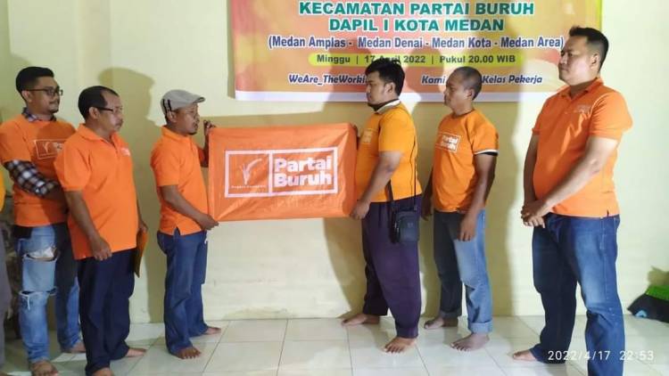 Partai Buruh Kota Medan Lakukan Konsolidasi Sekaligus Penyerahan SK Exco Partai Buruh Kecamatan se-Dapil I Medan
