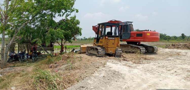 Tinjau Lokasi Pembangunan, Ketua LSM PON Ariadi Optimis Sport Center Selesai Sesuai Jadwal