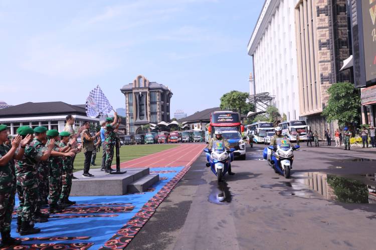 TNI AD Berangkatkan 1.638 Keluarga Besar Mabesad Pada Mudik Bersama Tahun 2023