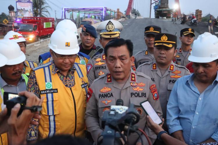 Kapolda Sumut Pastikan Jembatan Wampu di Perbatasan Sumut-Aceh Siap Digunakan Jelang Mudik Lebaran