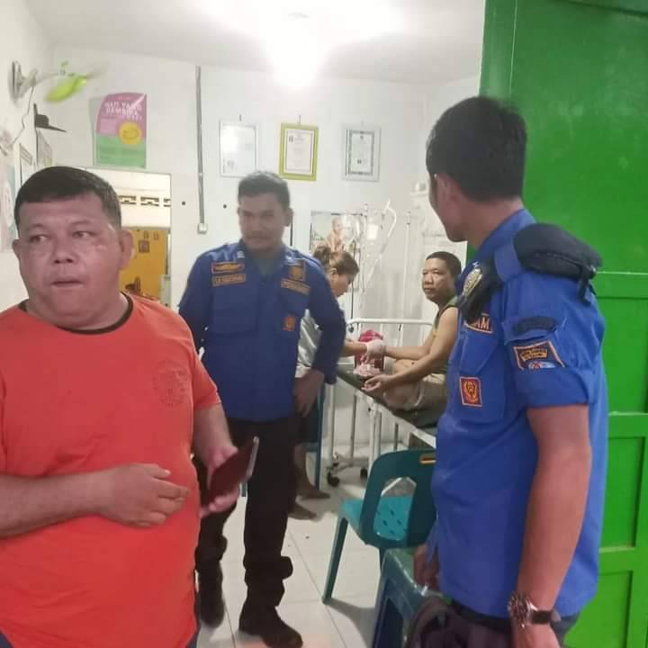 Danru Dinas Pemadam Deli Serdang Digigit Monyet Liar.