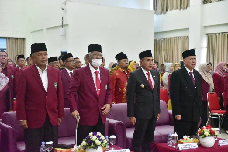 Dr Safrida Dilantik Sebagai Rektor UISU, Edy Rahmayadi Beri Pesan Penting