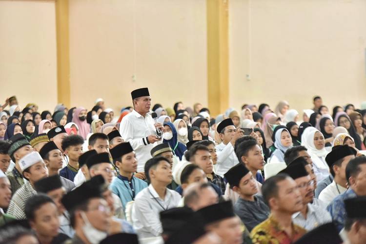 Buka Pesantren Kilat Ramadan, Edy Rahmayadi Motivasi Ribuan Siswa SMA/SMK