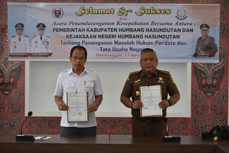 Bupati dan Kajari Humbahas Tandatangani Kesepakatan Bersama Penanganan Bidang Hukum Perdata dan TUN