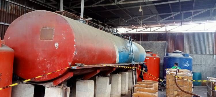 Polda Sumut Geledah Gudang Minyak Diduga Oplosan Milik AKBP Achiruddin Hasibuan, Ada Temuan  3 Tangki Besar