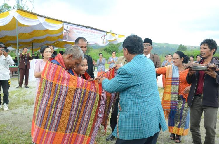 Marsono, Normauli Rayakan Paskah Bersama Warga Desa Saitnihuta "Siopat Ama"