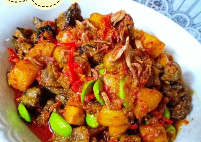Menu Nikmat Yang Cocok Buat Lebaran, Berikut Resep Sambal Goreng Ati Ampela Kentang Yang Patu Kamu Coba
