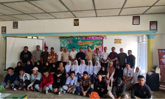 PAPPSI Berbagi 'Tali Kasih' Kepada Anak Kurang Mampu di Tabagsel