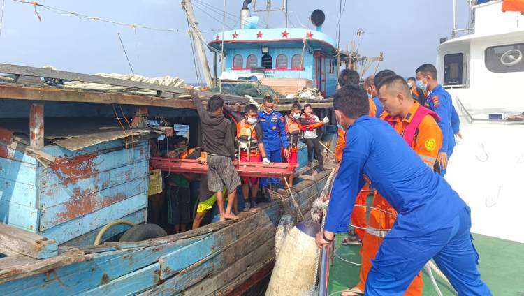 KM Marina Sempurna Kapal Hantu Bawa 12 TKI Tenggelam