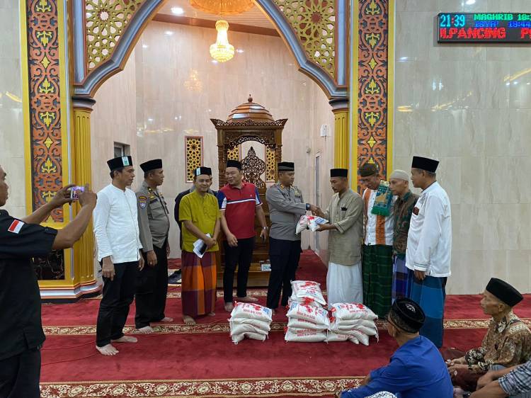 Safari Ramadhan di Mesjid Amaliyah Mabar, Wakapolda Sumut : Jaga Anak Kita Agar Terhindar dari Hal Negatif