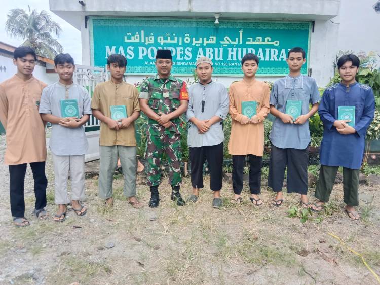 Kodim 0209/LB Salurkan Bantuan Al-Qur'an Dari Kodam I/BB Kepada Pesantren dan Masjid di Labuhanbatu Raya