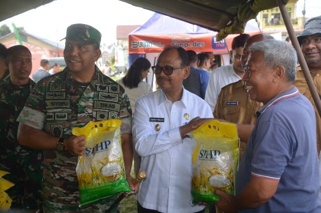 Jelang Idul Fitri, Korem 022/PT Gelar Bazar Murah TNI