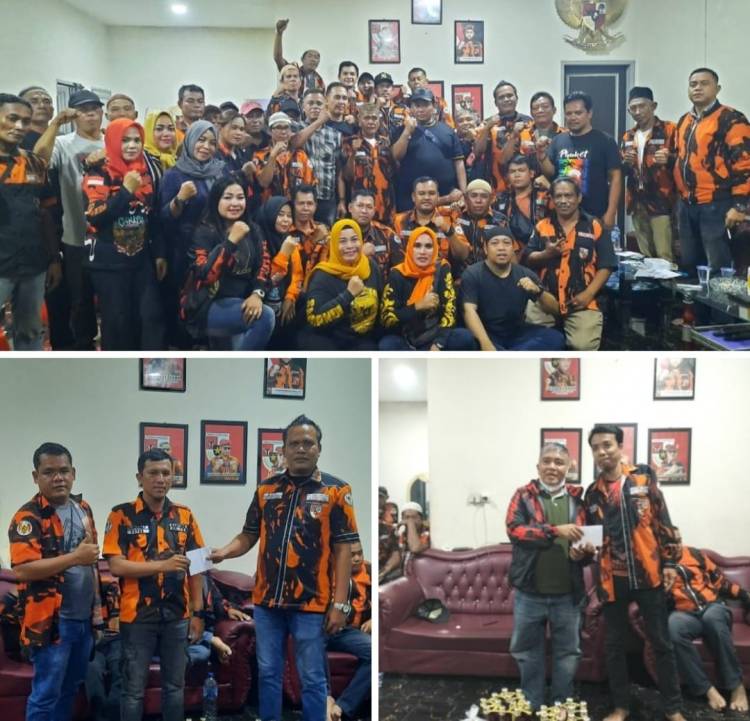Ketua PAC Pemuda Pancasila Medan Denai, Bagi-bagi Paket Lebaran Dan Uang THR
