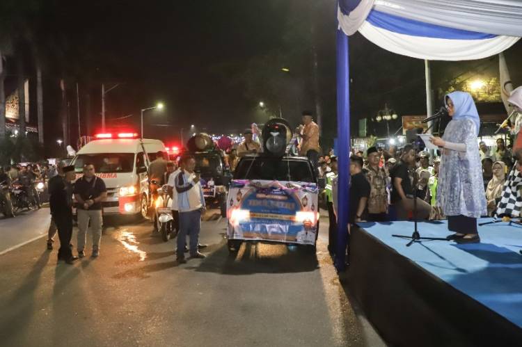 dr Susanti Lepas Peserta Pawai Takbir Keliling Malam Idul Fitri 1 Syawal 1445 H/2024 M