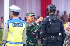 Panglima TNI dan Kapolri Pimpin Apel Gelar Pasukan Pengamanan Idul Fitri 1445 H Tahun 2024