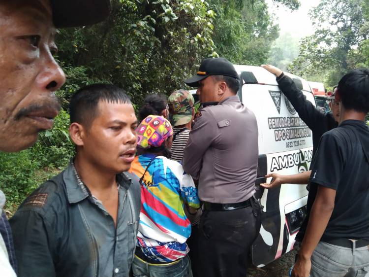 Polsek Dolok Panribuan Evakuasi Petani Epilepsi yang Meninggal Saat Memancing di Sungai Aekpogos