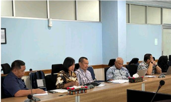 Pengoperasian Terminal Penumpang Internasional, Menunggu Izin Keluar