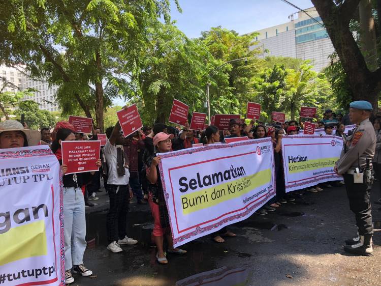 Masyarakat Adat Desak Tutup TPL