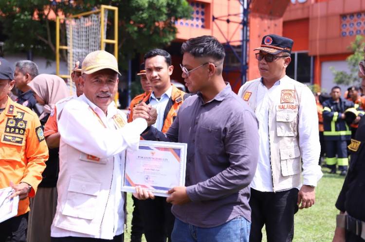 Hari Kesiapsiagaan Bencana 2024, Pemprov Sumut Serahkan Bantuan Alat Kebencanaan Senilai Rp1,8 Miliar kepada Kabupaten/Kota