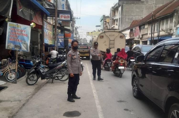 Pasar Tumpah Jelang Berbuka Puasa, Pastikan Situasi Aman dan Kondusif