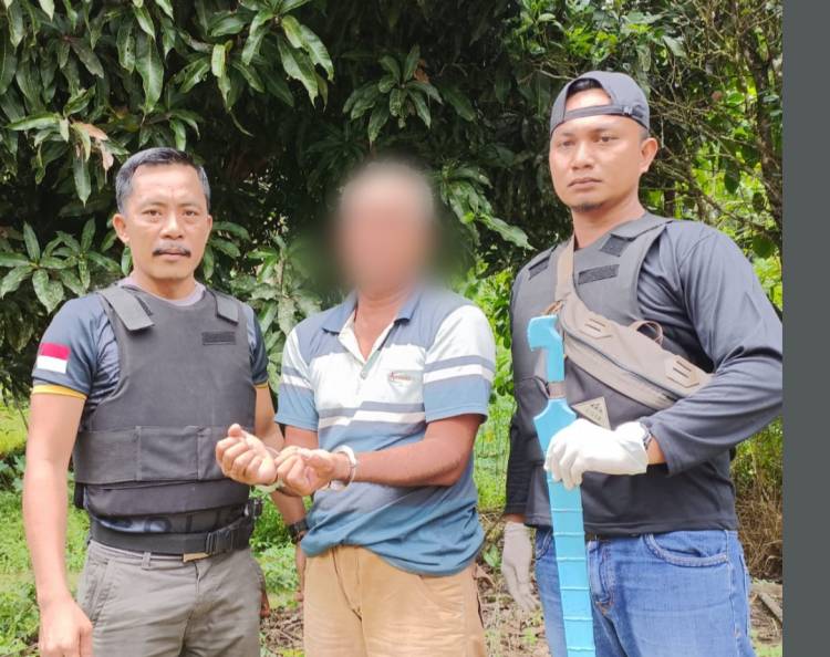 Pembacok Tetangga Hingga Tewas Berhasil Diamankan