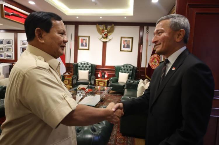 Menhan Prabowo Terima Kunjungan Kehormatan Menlu Singapura
