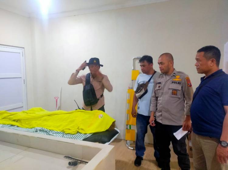 Polsek Sianțar Utara Cek TKP Tiga Pekerja Kesetrum di Jalan Nanggar Suasa