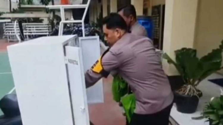 Ini yang dilakukan Polsek Medan Timur, Program Jumat Barokah Bagi Sembako