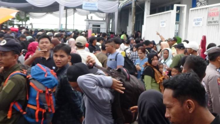 Arus Balik, KM Kelud Angkut 6.741 Penumpang dari Belawan
