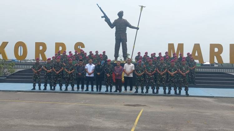 Hadiri Kenaikan Pangkat Prajurit Yonmarhanlan l Belawan,  DPRD Medan : Wujudkan Sinergi Keamanan