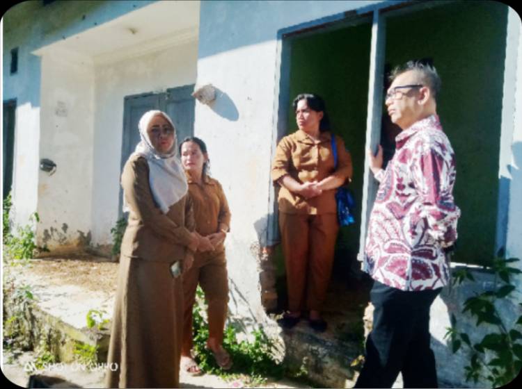Kunjungi Pustu Hutabarangan Yang Terkena Longsor,Sihar Janji Usahakan Solusi Secepatnya