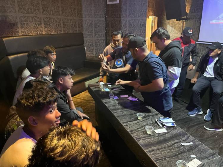 Polres Pematangsiantar Laksanakan Razia THM Hotel and Bar Studio 21 dan Tidak Temukan Narkoba