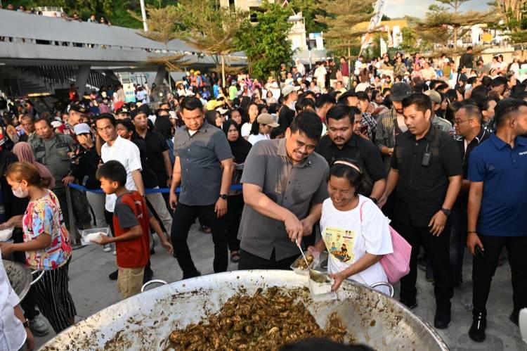 Meriah, Acara Masak Besar Bobon Santoso Bareng Bobby Nasution Diserbu 1.000-an Masyarakat