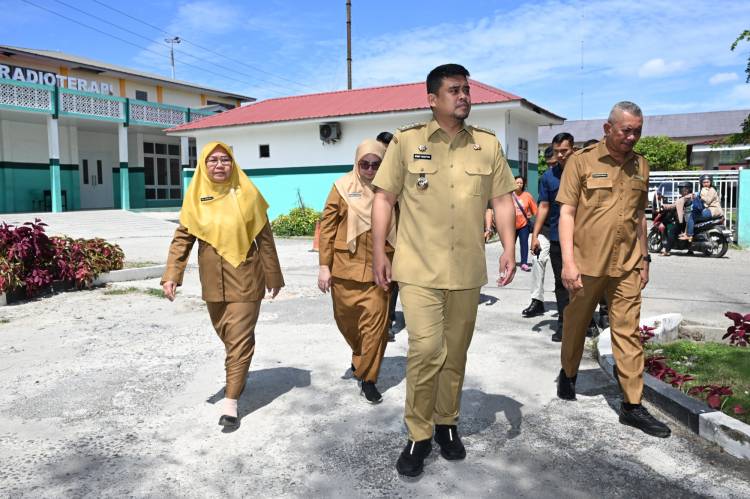 Hari Pertama Kerja Usai Libur Lebaran, Gubsu Bobby Nasution Sidak RS Haji Medan
