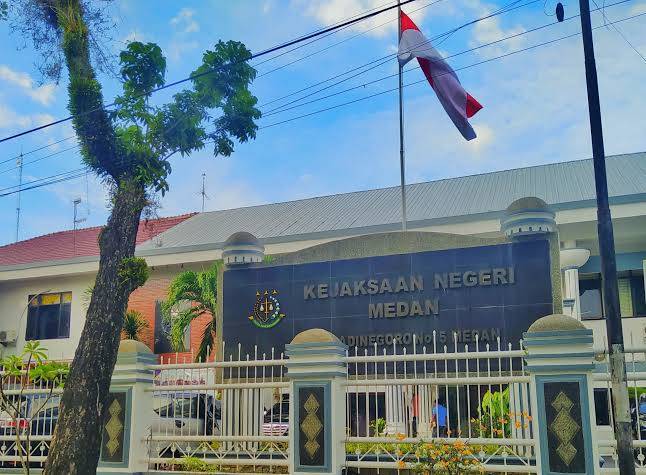 Kejari Medan Terima Tahap II Kasus Judi Online di Heaven Seven