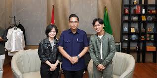 Rico Waas Ajak Seluruh Warga Medan Dukung Fajar dan Mesa di 5 Top Indonesian Idol