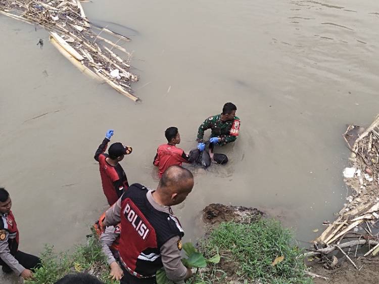 Pemasang Bubu Ikan Temukan Mayat Polisi Hanyut