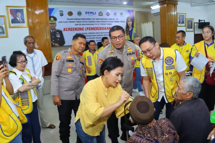 Operasi Katarak Gratis Sambut HUT Bhayangkara Ke 79