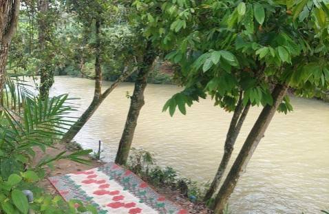 Personil Polsek Nasembilan-sepuluh Lakukan Pengamanan Objek Wisata pada Libur Idulfitri 1446 H
