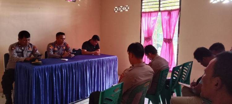 Kapolsek Bosar Maligas Berikan Arahan kepada Personel dalam Anev Rutin, Tekankan Pentingnya Pelayanan Prima untuk Masyarakat