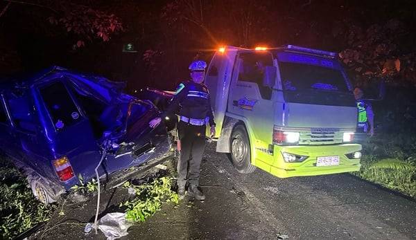 Laka Maut di Langkat, Bus Masuk Jurang 3 Tewas